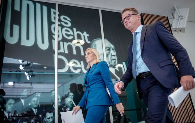 Gremiensitzungen der Bundesparteien