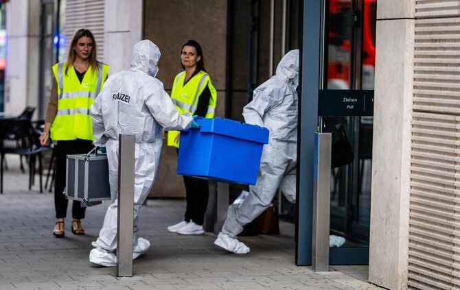 Eine Frau wurde in dem Stuttgarter Einkaufszentrum schwer verletzt.