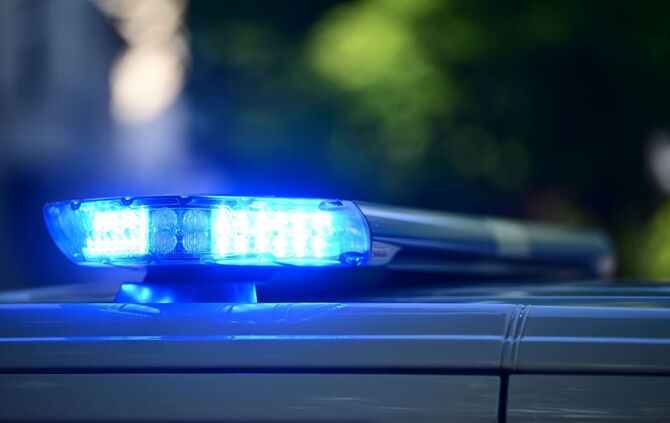 Blaulicht auf einem Polizeiauto