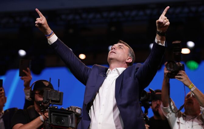 Flavio Bolsonaro beim Parteitag