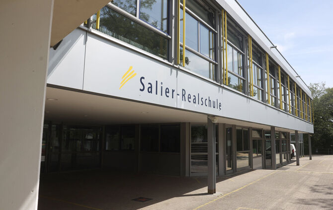 Salier-Realschule und -Gymnasium erwarten in den kommenden Jahren immer mehr Schüler. Möglich: Dass manche stattdessen zum Stauf