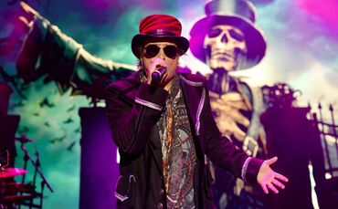 Tobias Sammet, Frontmann und Kopf von Avantasia auf der Zeltspektakel-Bühne.