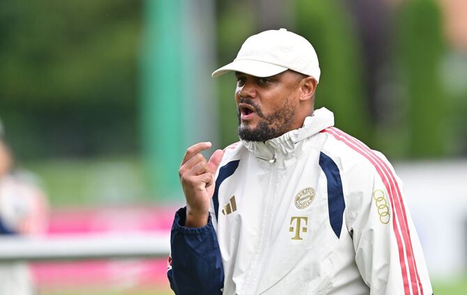 Beginn Trainingslager FC Bayern München