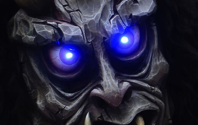 Quadfahrer im Straßenverkehr mit Maske und leuchtenden Augen unterwegs. (Symbolbild)