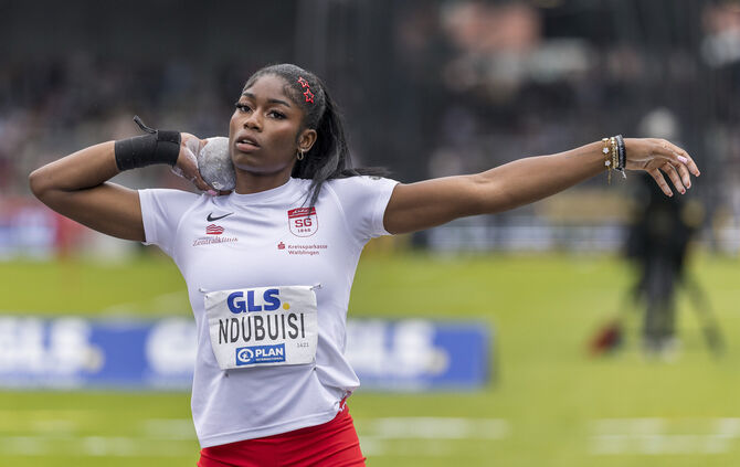 Nina Ndubuisi von der SG Schorndorf bei den Leichtathletik-Meisterschaften in Bochum-Wattenscheid.