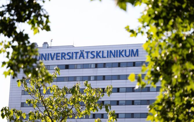 Uniklinik in Frankfurt - Ebola-Patient