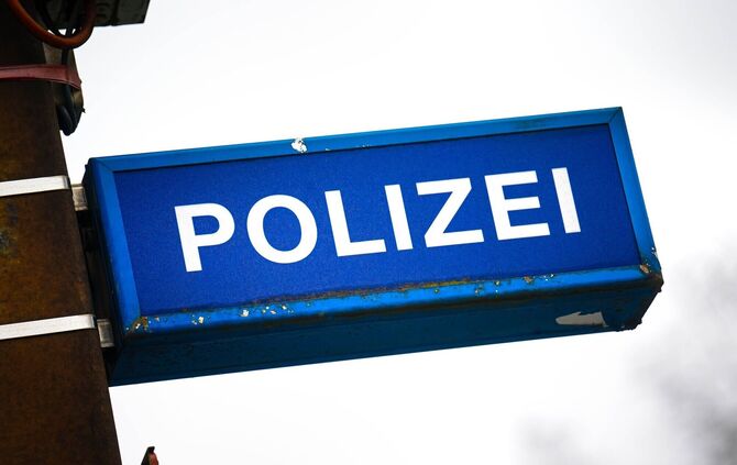 Die Polizei sucht nach Zeugen, die Hinweise geben können. (Archivbild)