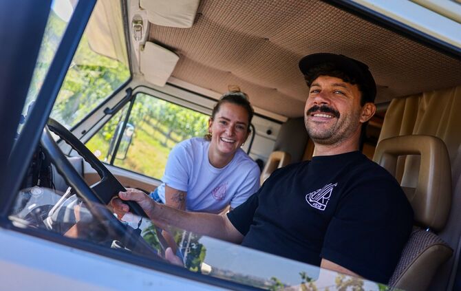 Janina Tonello und Matthias Kleiß kündigten Job plus Wohnung, fuhren durch Europa nach Marokko und wieder zurück. Was haben sie