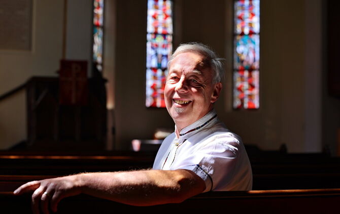 Die Jubiläumskirche ist die letzte berufliche Station von Pastor Thomas Mozer. Der 65-Jährige geht in Ruhestand und zieht weg.