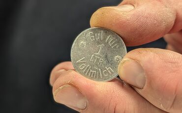 Diese Münze hat ein Winnender in einem Spind im Wunnebad entdeckt. Ihre Geschichte reicht weit zurück.