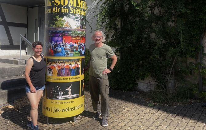 Ulla Volmer (49), Programmverantwortkiche des Jazz-Bereichs, und Boris Hartmann (59), Programmveranstalter für Rock/Blues.