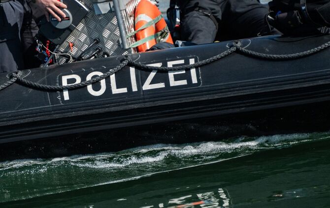 Zahlreiche Einsatzkräfte suchten nach der vermissten Frau auf dem Bodensee. (Symbolbild)