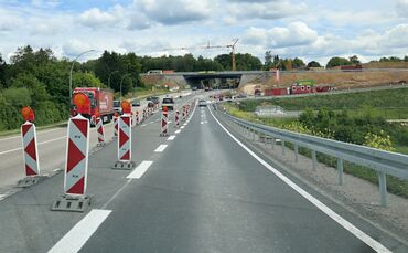 Dieses Bild ist Mitte Mai entstanden. Die Fahrt geht hier auf der B328 in Richtung Backnang, imm Rücken befindet sich die Autoba