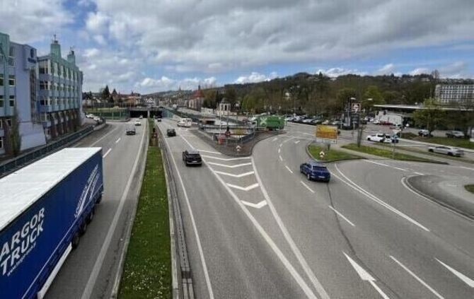 Großer Umweg: Die B 29 ist am Samstag (8. August) in Schwäbisch Gmünd voll gesperrt. Der Verkehr in Richtung Aalen (linke Fahrsp