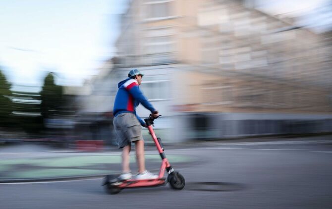 Fahrt mit E-Scooter