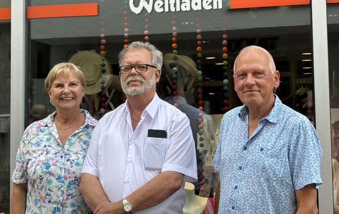 Die Freude steht ihnen ins Gesicht geschrieben: Anne Ruß, Willy Schmidt und Karl-Josef Hartmann.