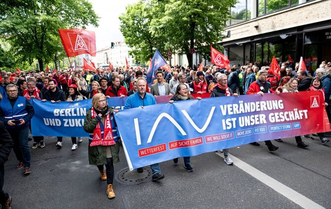 Demonstration Automobil-Entwicklungsdienstleisters IAV