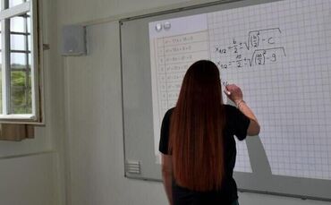 Mathe ist für Alexandra L. ein notwendiges Übel für ihren Realschulabschluss.