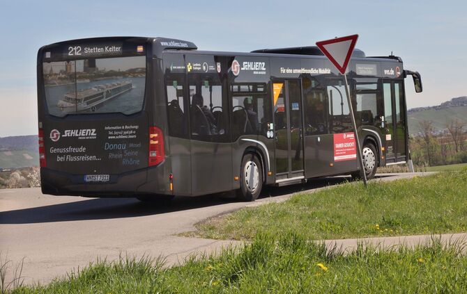 Die Busse in Stetten fahren bis voraussichtlich Ende September wegen der Vollsperrung auf der K 1857 anders als üblich (Symbolfo