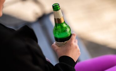 Das sogenannte begleitete Trinken für 14- und 15-Jährige soll es künftig nicht mehr geben. (Symbolbild)