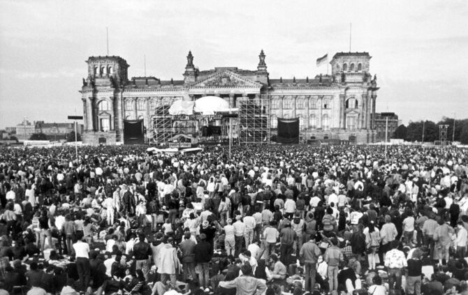 David Bowie - Konzert vor Reichstagsgebäude in Berlin