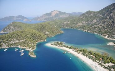Hafenstadt Fethiye an der Türkischen Rivier