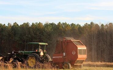 Traktor Strohballen Ballenpresse