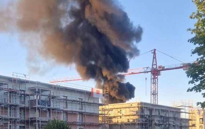 Flachdach-Brand in Stuttgart