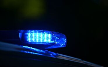 Der 15-Jährige hatte nicht mit so vielen Gästen auf seiner Geburtstagsparty gerechnet. (Symbolbild)