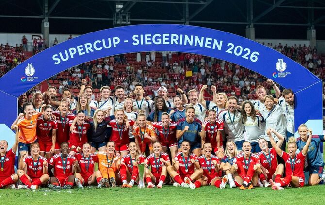 DFB-Supercup - Bayern München - VfL Wolfsburg