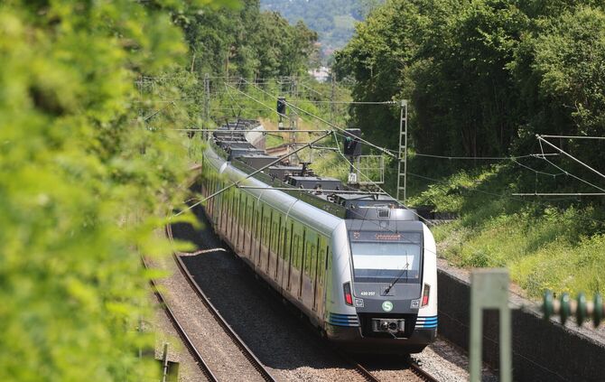 Der Vorfall ereignete sich am Fellbacher Bahnhof (Symbolfoto).
