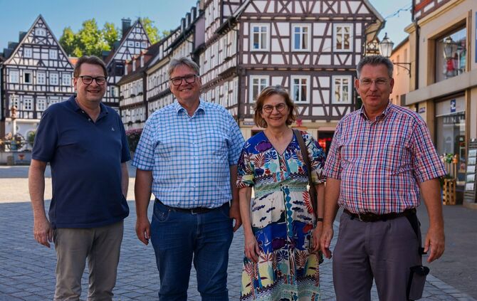Sommergespräch mit der FDP/FW-Fraktion. Von links Andreas Erdmann, Peter Schwan, Sabine Brennenstuhl und Gerald Junginger.