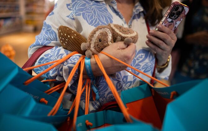 Die Eröffnung der Jellycat-Verkaufsfläche zog einige Fans an.