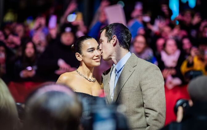 Dua Lipa und Callum Turner