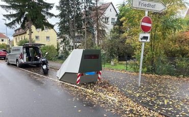 Mit so einen Geschwindigkeitmesstrailer wollte die Gemeinde Schwaikheim Raser blitzen.
