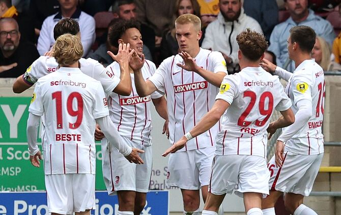 FC Motherwell - SC Freiburg