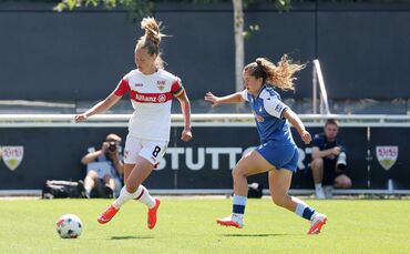Maximiliane Rall (hier im Testspiel gegen die TSG Hoffenheim) führt die Frauen des VfB Stuttgart als Kapitänin aufs Feld.