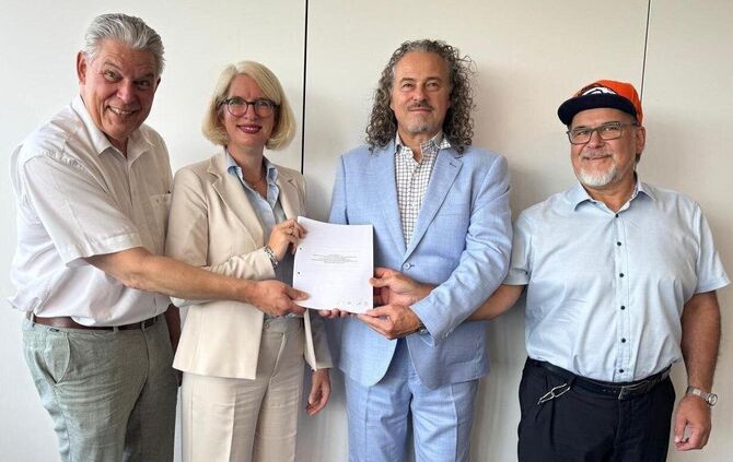 Die Geschäftsführer von ZVW und BKZ: Ullrich Villinger, Ruth Betz, Peter Janus und Uwe Freitag.