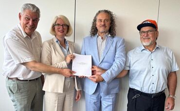Die Geschäftsführer von ZVW und BKZ: Ullrich Villinger, Ruth Betz, Peter Janus und Uwe Freitag.