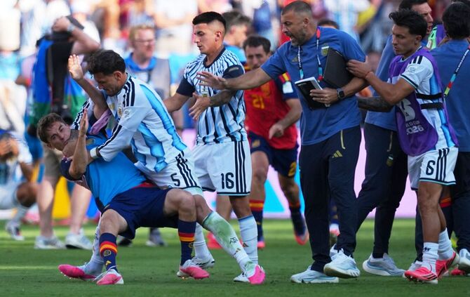 Vorfälle nach dem WM-Finale Spanien-Argentinien