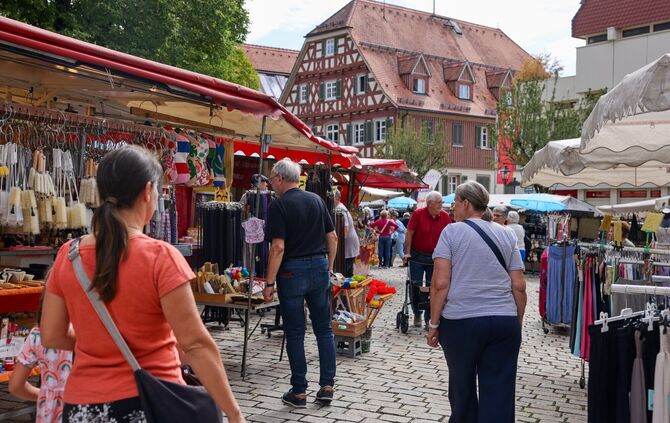 Es ist wieder Krämermarkt in Welzheim – und trotz Ferienzeit ist viel los.