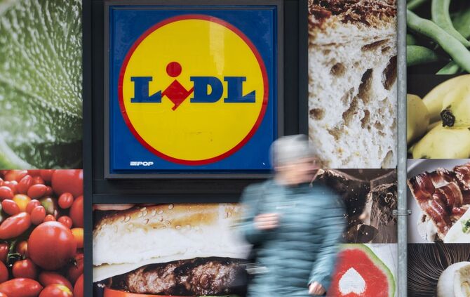 Der Discounter Lidl ruft spanische Würste zurück, bei denen die Kühlkette möglicherweise unterbrochen wurde. (Symbolbild)