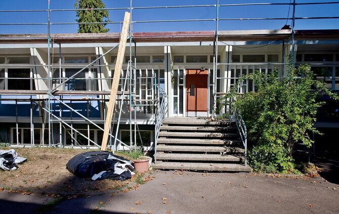 Die Sanierung der denkmalgeschützen Pavillons schreitet voran.