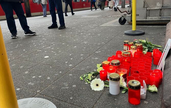 Zugbegleiter stirbt nach Angriff bei Ticketkontrolle