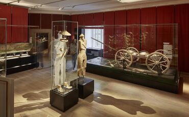 Ein Blick in den Ausstellungsraum zum Hochdorfer Fürstengrab in der Schausammlung "Wahre Schätze" des Landesmuseums Württemberg,