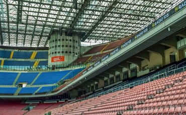 Das San Siro in Mailand gehört zu den ehrwürdigsten Stadien im europäischen Fußball – und der VfB darf dort spielen.