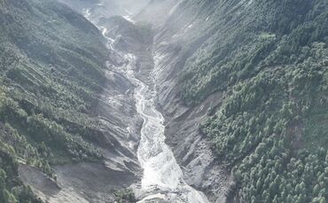 Sturzflut im Himalaya