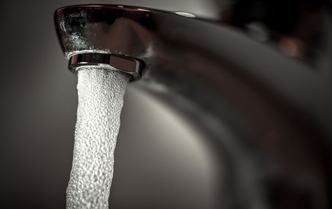 Wasserhahn