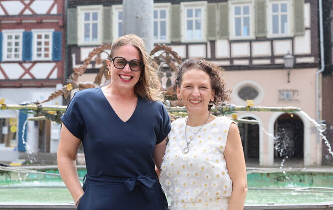 Sie machen sich stark für gelingende Beziehungen: Melanie Sommer und Simona Lindacher (von links) bieten eine zweiteilige Worksh