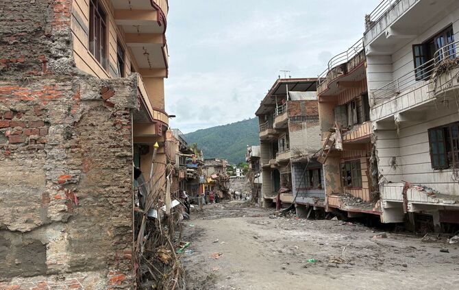 Sturzflut im Himalaya - Nepal